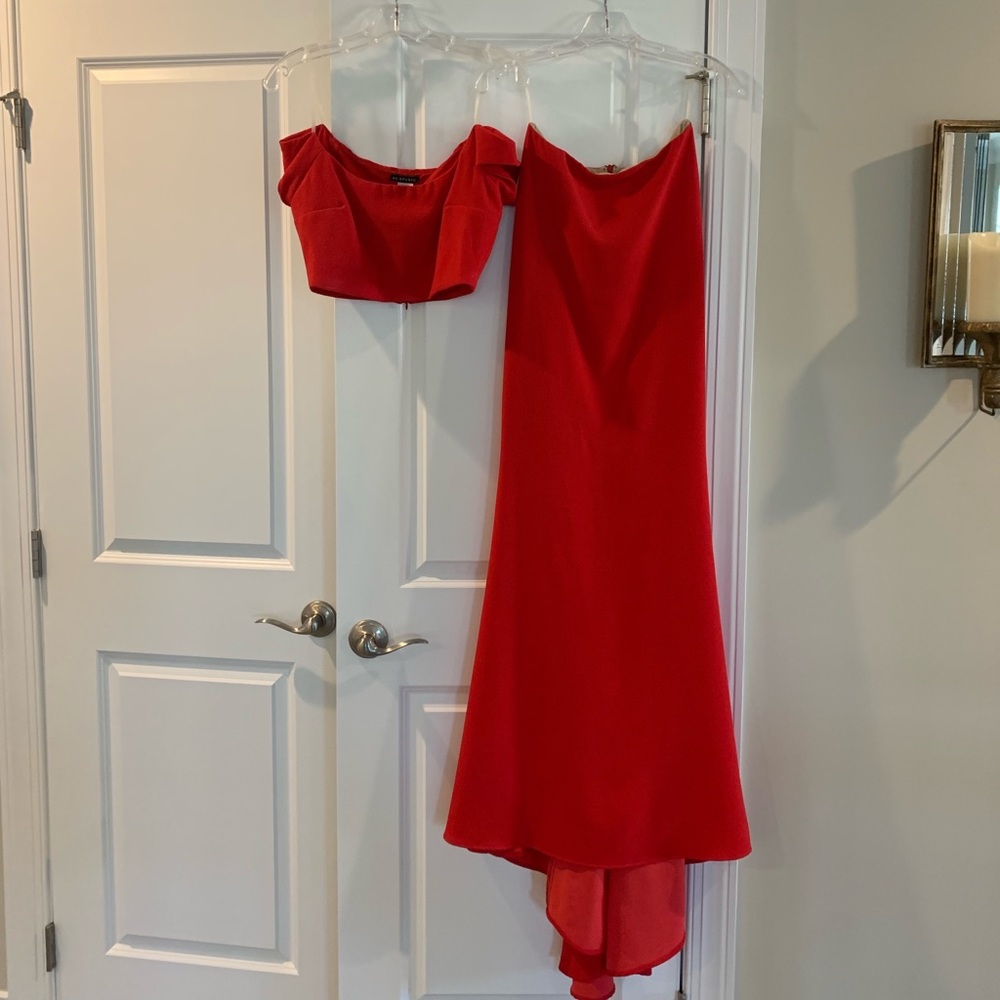 Two piece set
